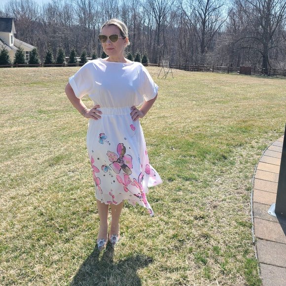 BRAND NEW WHITE  PINK FLORAL DRESS - Picture 2 of 13